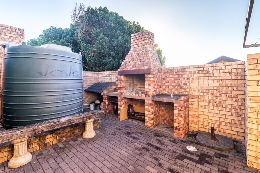 3 Bedroom Property for Sale in Cannon Rocks Eastern Cape